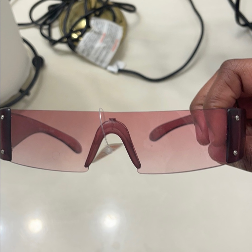 Sunglasses - Picture 3 of 4